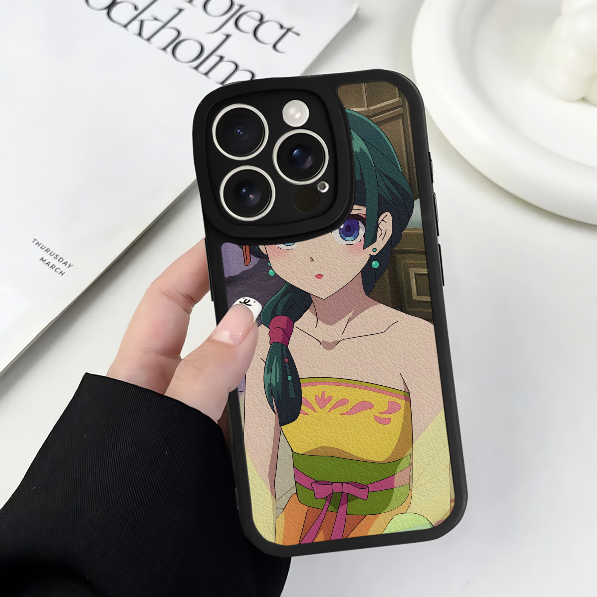 （画像用） 薬屋のひとりごと The Apothecary Diaries 【iPhone 16シリーズ対応】シリコンスマホケース（レザー調） 材質：シリコン